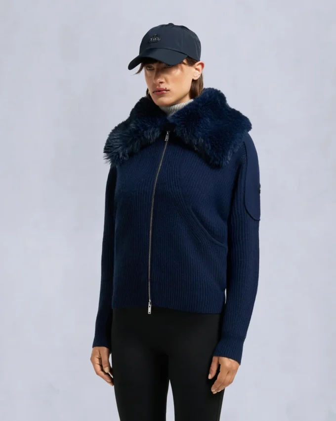 Corina genser med glidelås