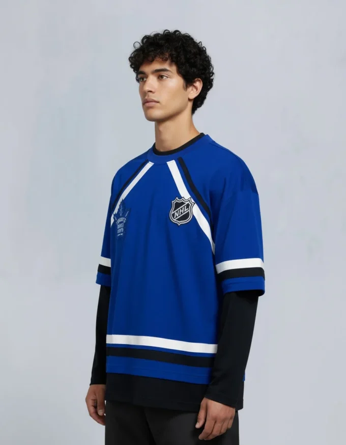 Nhl X Moose Knuckles Maple Leafs T-skjorte